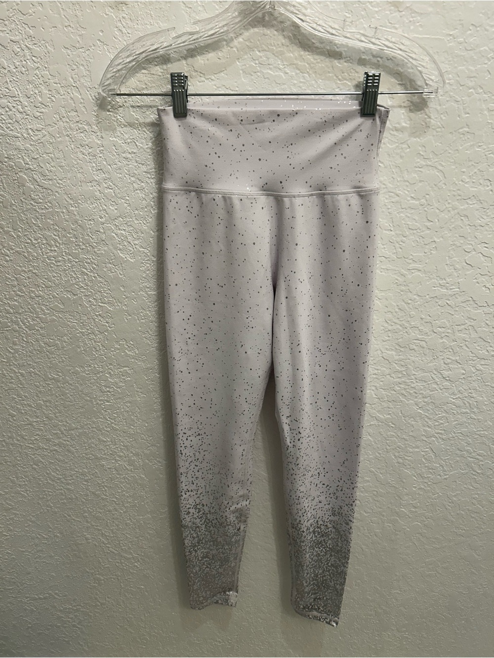 Buff Bunny High-Waist Glitter Ombre Leggings - White